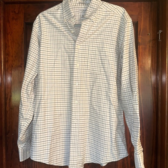 L.L. Bean Men's White and Black Checkered Shirt - Picture 4 of 5